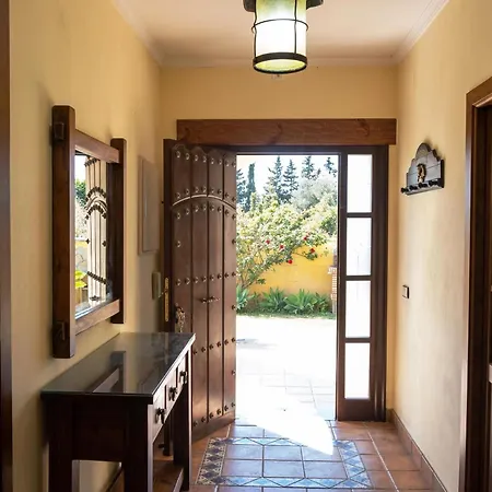 Chalet Acogedor Con Piscina Privada, Terraza Y Barbacoa, Ideal Para Familias Y Parejas - Es-180-124 Villa