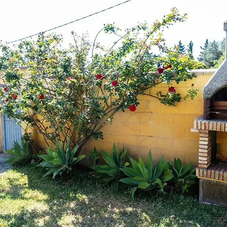 Chalet Acogedor Con Piscina Privada, Terraza Y Barbacoa, Ideal Para Familias Y Parejas - Es-180-124 * Conil De La Frontera