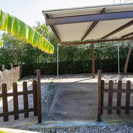 Chalet Acogedor Con Piscina Privada, Terraza Y Barbacoa, Ideal Para Familias Y Parejas - Es-180-124 Villa *